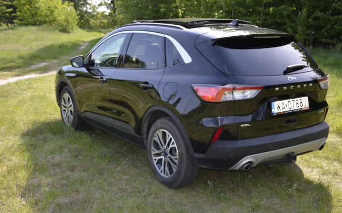 Ford Escape cena 118600 przebieg: 18400, rok produkcji 2022 z Warszawa małe 704